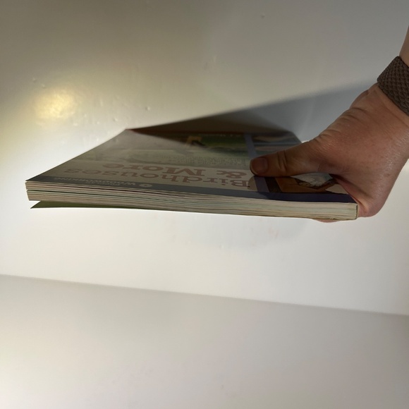 Birdhouses & More DIY Outdoor Bird Feeder Guide Book - Picture 5 of 14